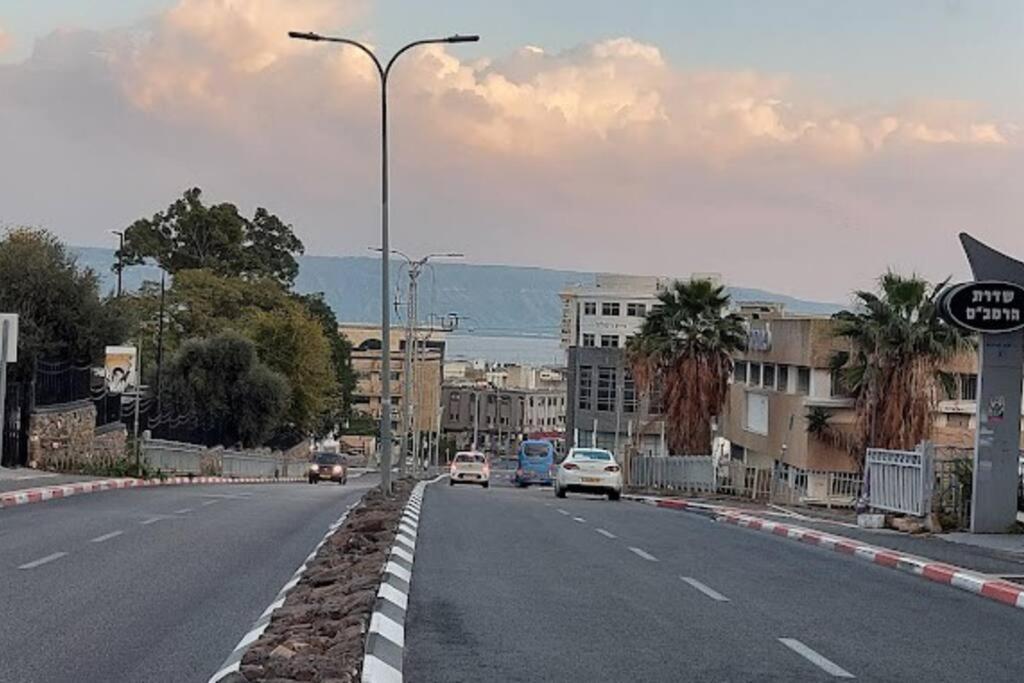 Adi'S Apartment - طبريا المظهر الخارجي الصورة